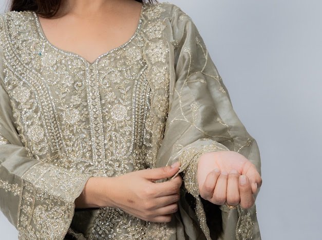 Gray Silver lehnga tissue with embroidery - Image 3