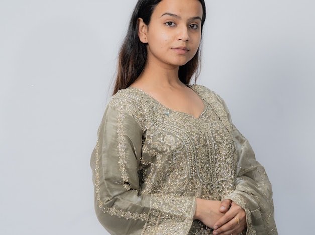 Gray Silver lehnga tissue with embroidery - Image 5