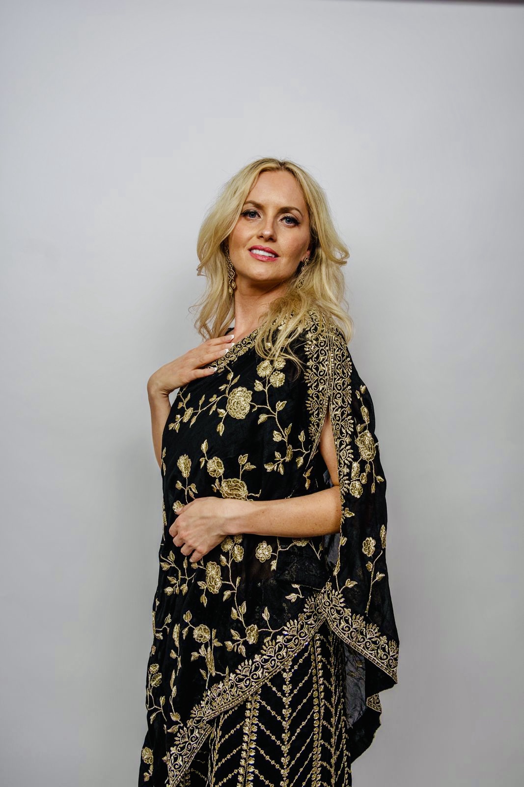 Black poncho Lehnga - Image 2